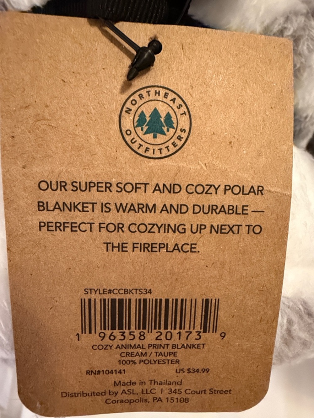 Northeast Outfitters Cozy Polar Plush Throw Blanket - White & Gray Animal Print - Picture 2 of 3